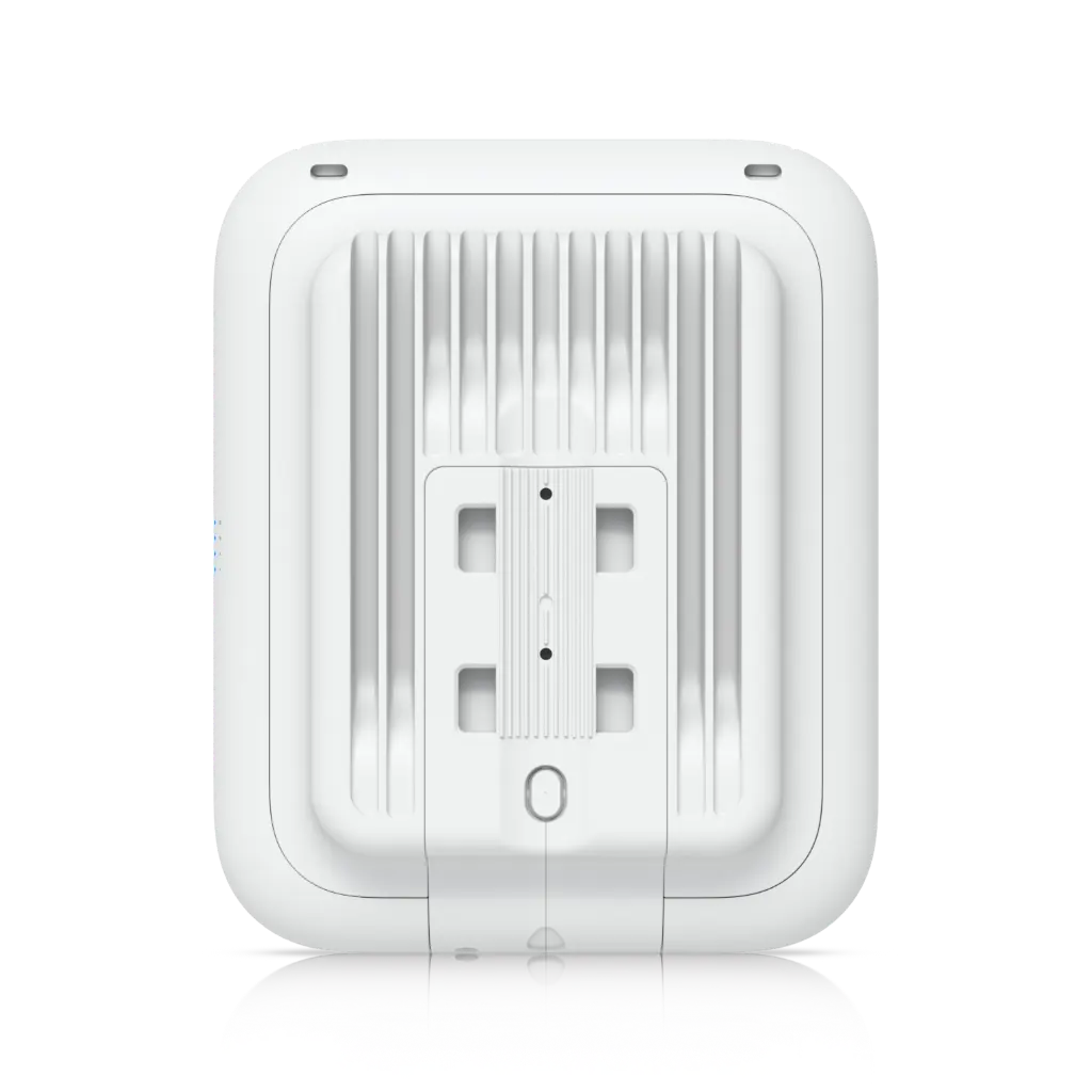 u7-outdoor-5.webp